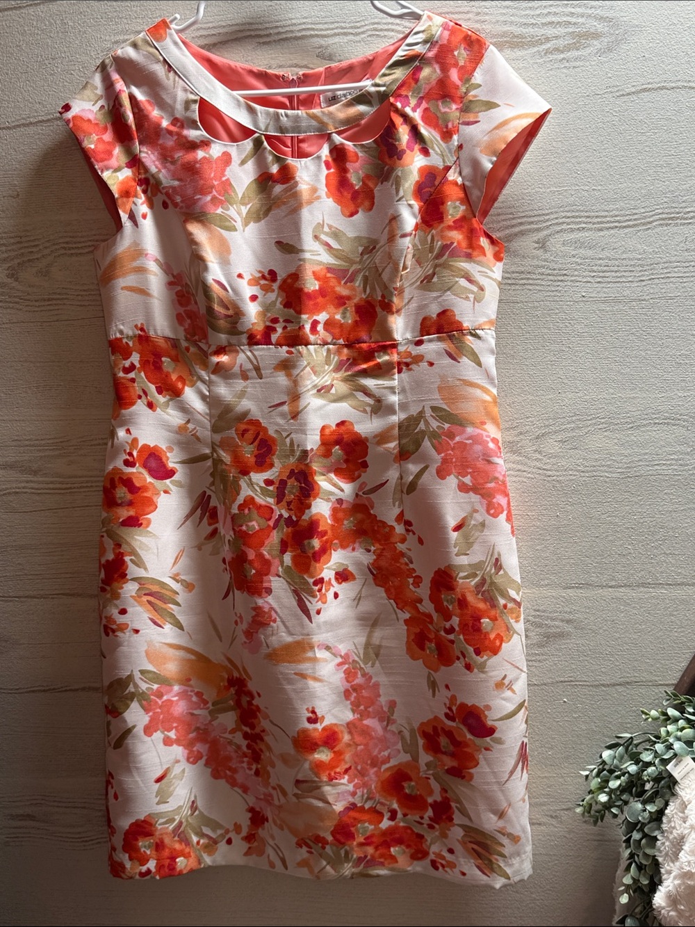 Liz Claibourne white and orange floral cap sleeve midi dress. Size 12